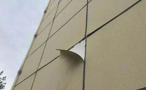 外墻真石漆為什么會脫落？（大量掉皮）